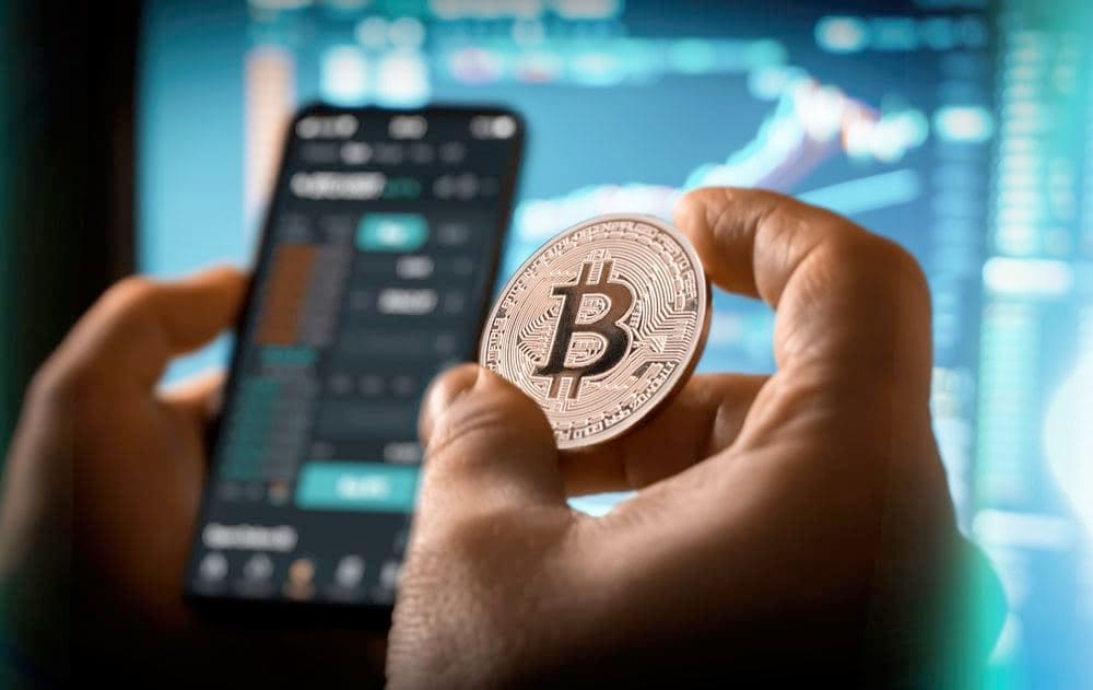 Bitcoin (BTC) has crashed back to a four-month range low of $60,000, currently trading at $61,500. As things develop, cryptocurrency … Continue reading The post Here’s when Bitcoin will reach $67,000 again, according to analyst appeared first on Finbold .
