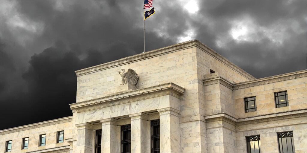 Fed Sees Inflation Declining But Not Fast Enough, Here’s Why That Matters for Crypto