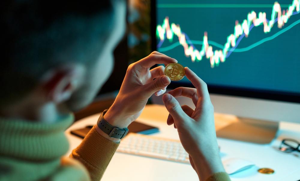 At the moment, Bitcoin (BTC) investors are anticipating the leading cryptocurrency to build on its short-term bullish momentum as it … Continue reading The post Analyst sets two Bitcoin scenarios to watch out for next week appeared first on Finbold .