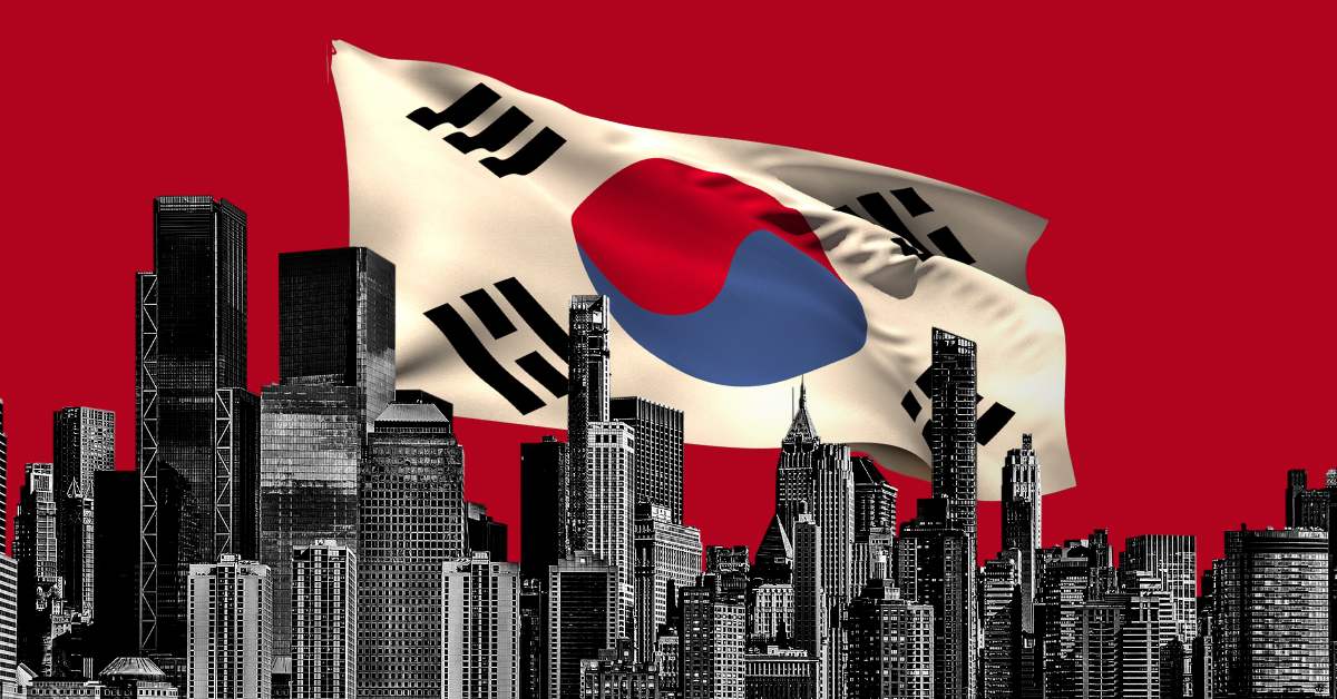 The post South Korea’s FIU Investigates Upbit Over 600,000 KYC Violations Amid License Renewal appeared first on Coinpedia Fintech News South Korea’s Financial Intelligence Unit (FIU) is reportedly investigating Upbit, one of the country’s leading cryptocurrency exchanges, over a staggering 600,000 alleged Know Your Customer (KYC) violations. The probe arises as the exchange seeks to renew its business license, with potential implications for its operations. Monopoly Concerns and Regulatory Scrutiny As per local news reports, …