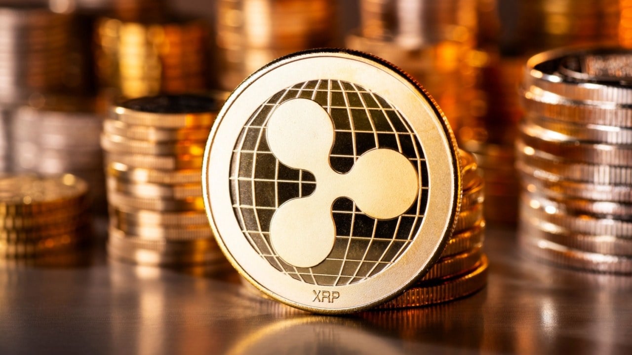 Ripple is doubling down on RLUSD’s growth, eyeing major exchange listings like Coinbase, leveraging regulatory approval, and betting on institutional demand to dominate the stablecoin market. Ripple Eyes More Exchange Listings for RLUSD: Is Coinbase in Sight? Ripple is intensifying efforts to expand its U.S. dollar-pegged stablecoin, RLUSD, aiming to secure listings on prominent exchanges