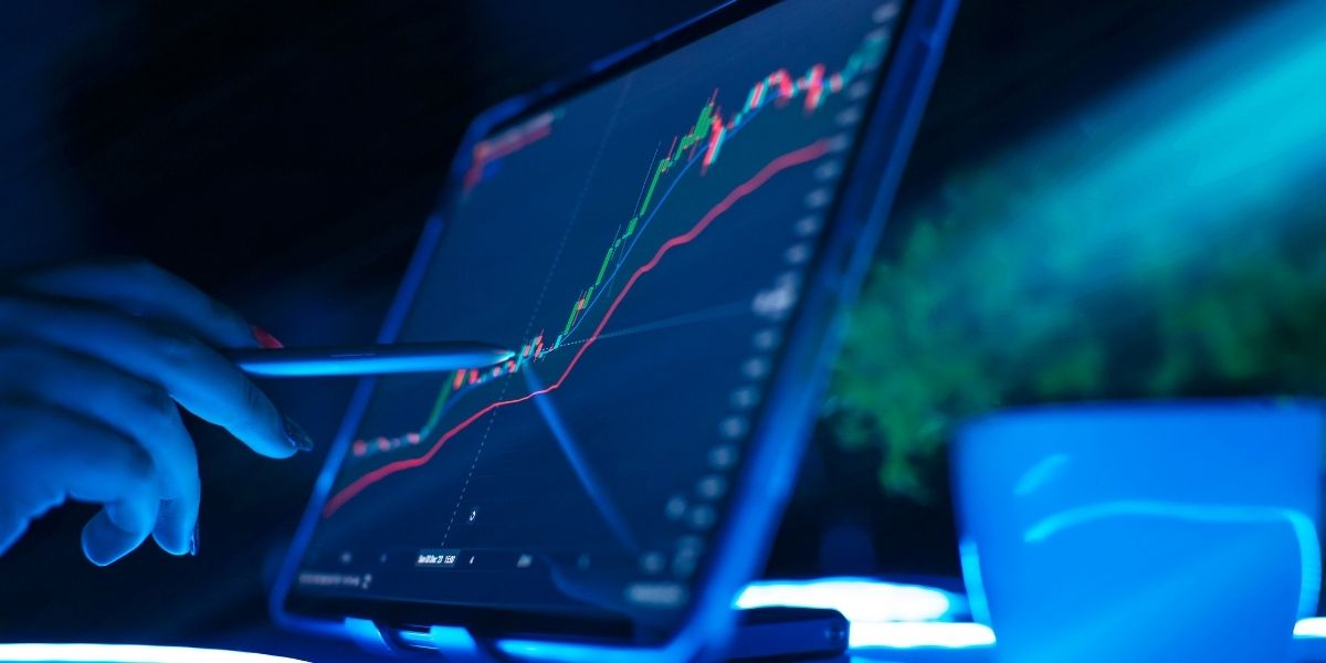 The cryptocurrency market exhibits significant fluctuations and increased trading volumes. Bitcoin`s current performance and key events may influence altcoin investments. Continue Reading: Market Dynamics: Bitcoin and XRP Coin Price Predictions Spark Investor Interest The post Market Dynamics: Bitcoin and XRP Coin Price Predictions Spark Investor Interest appeared first on COINTURK NEWS .