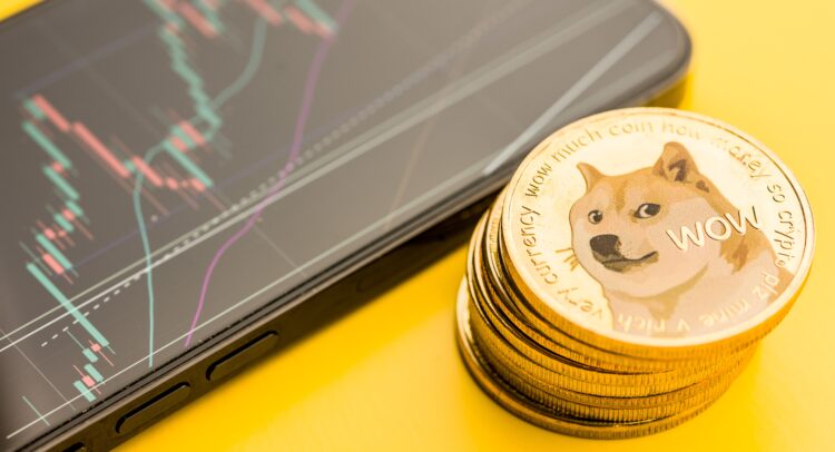 Dogecoin enthusiasts have something to wag their tails about as a historical pattern suggests a rally beyond the $1 threshold could be in the cards...