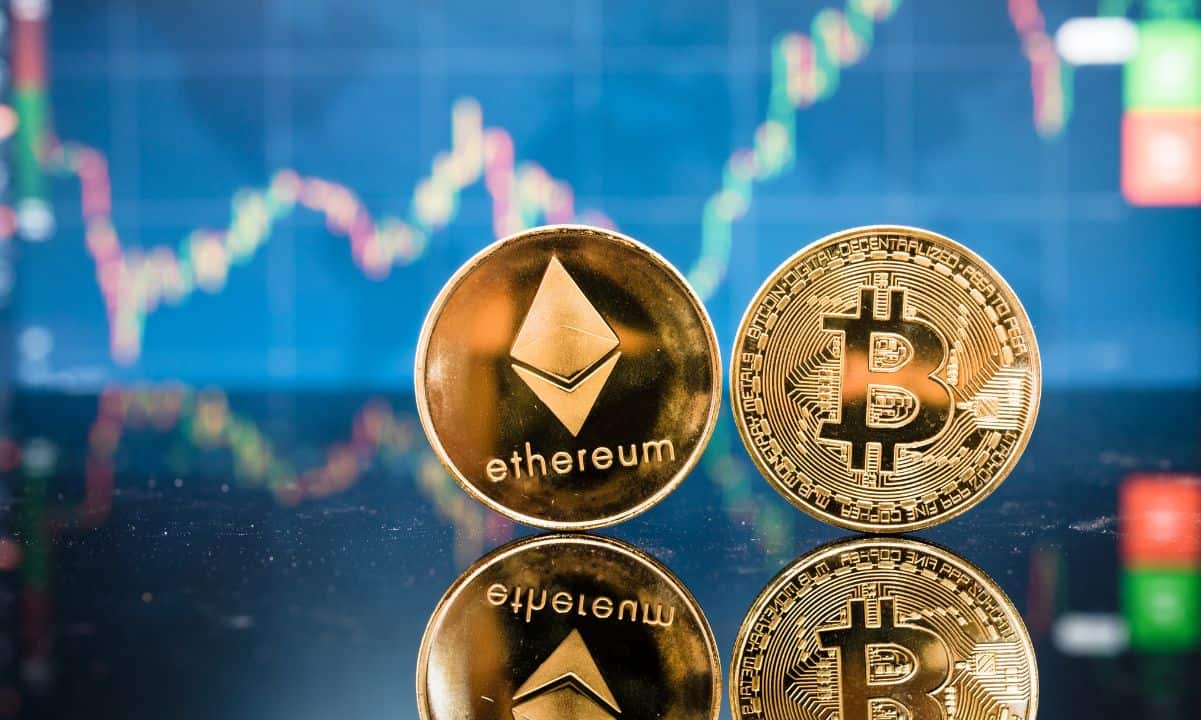 2024 Crypto Report: Bitcoin Stable, Ethereum Declines, Niche Tokens Rally