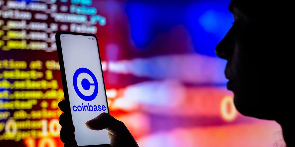 Coinbase CLO Paul Grewal is now urging Congress to capitalize on bipartisan momentum for comprehensive crypto legislation.