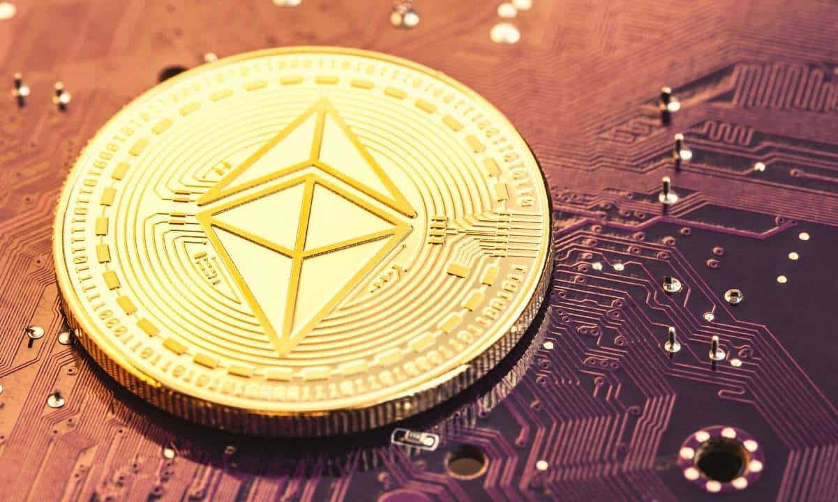 Ethereum at a Crossroads: Will ETH Fall to $1,250?